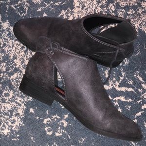 Rocket dog booties 8.5